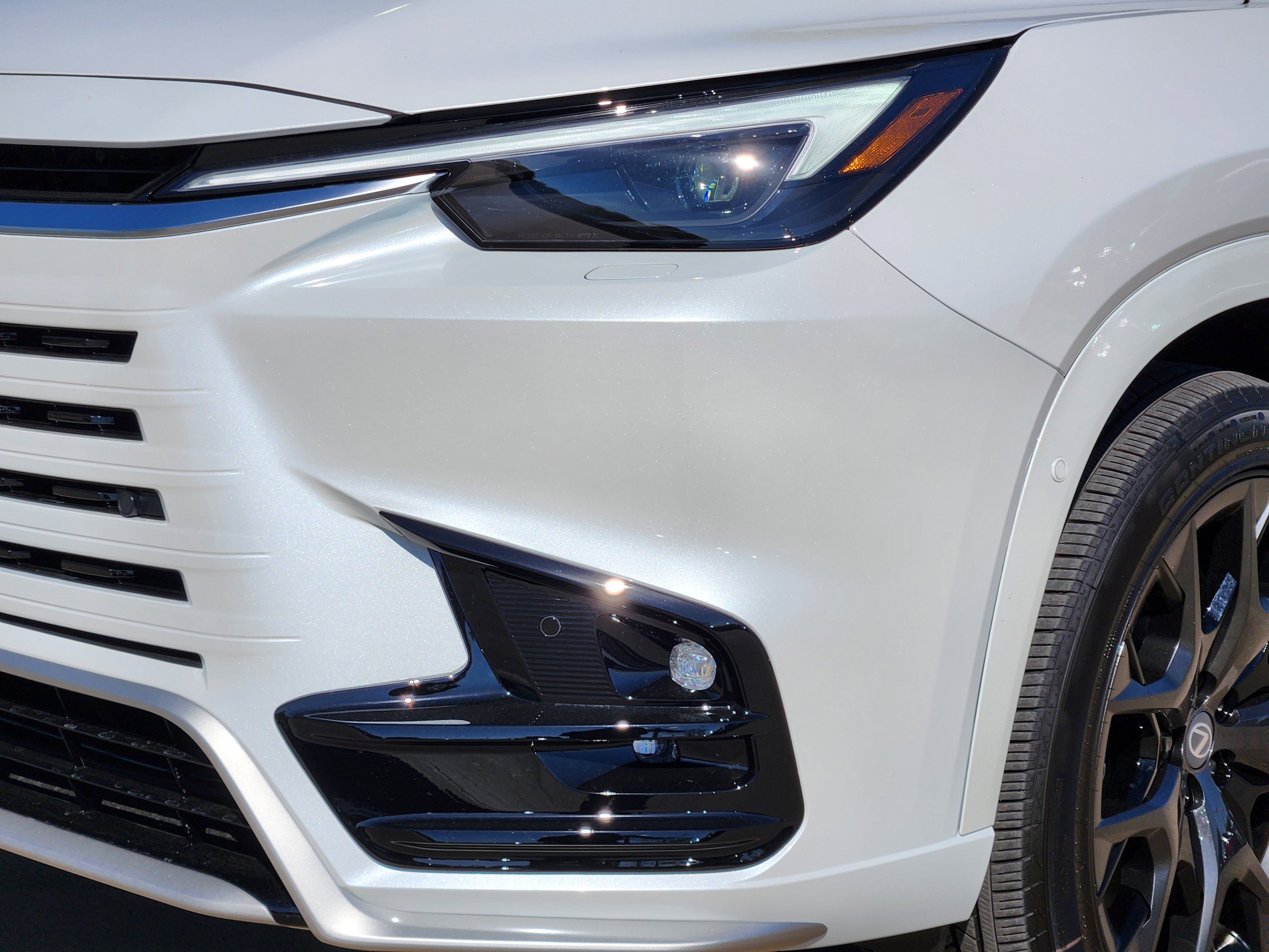 New 2026 Lexus TX 500h AWD image 5