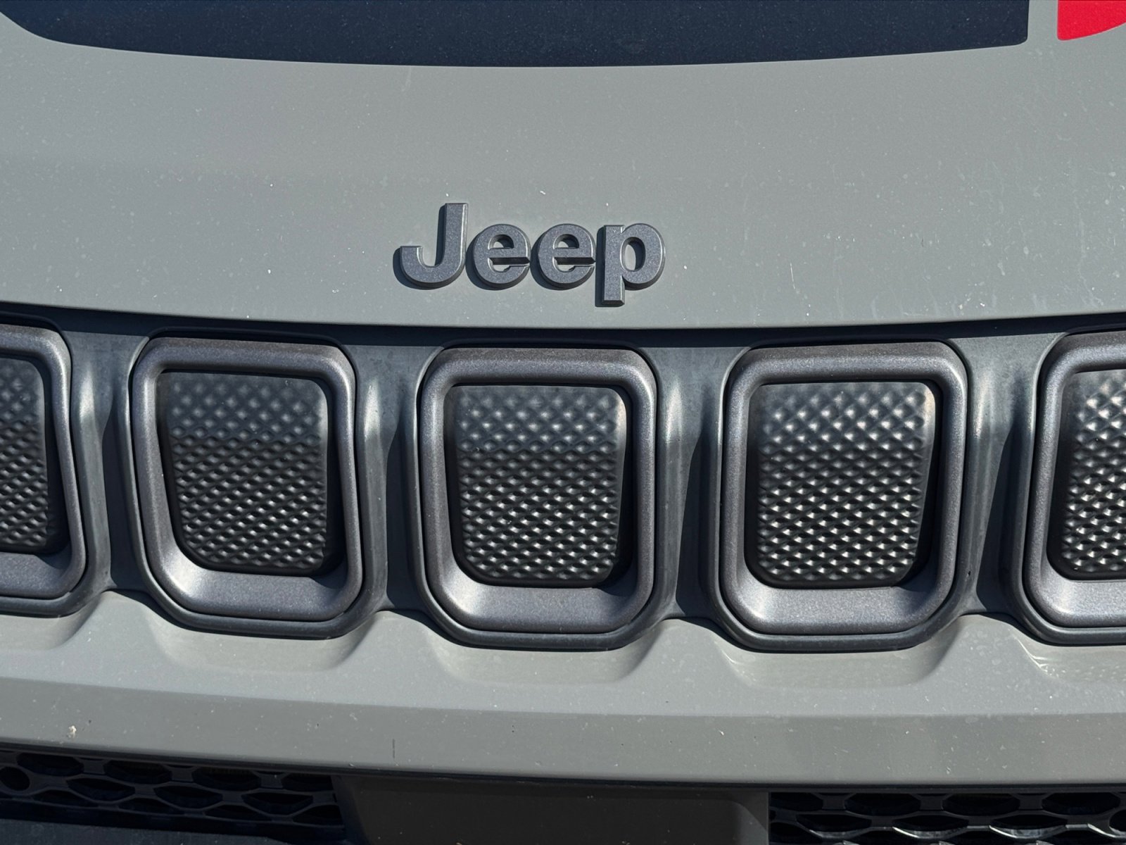 Used 2022 Jeep Compass Trailhawk w/ Trailhawk Convenience Group AWD/4WD image 10
