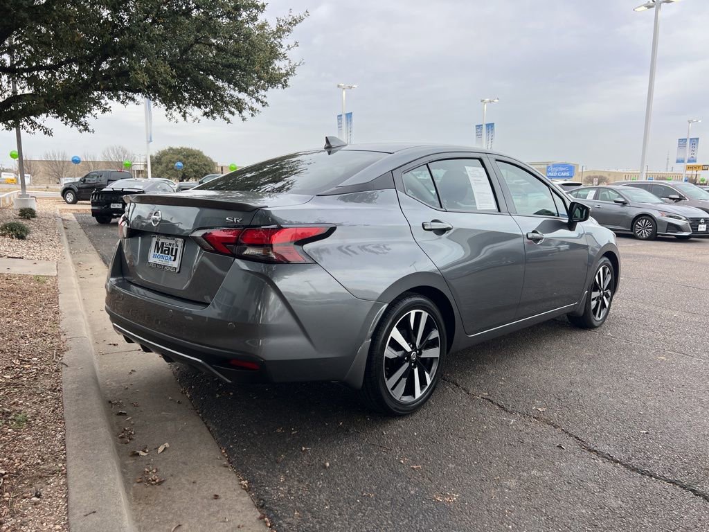Used 2022 Nissan Versa SR image 7
