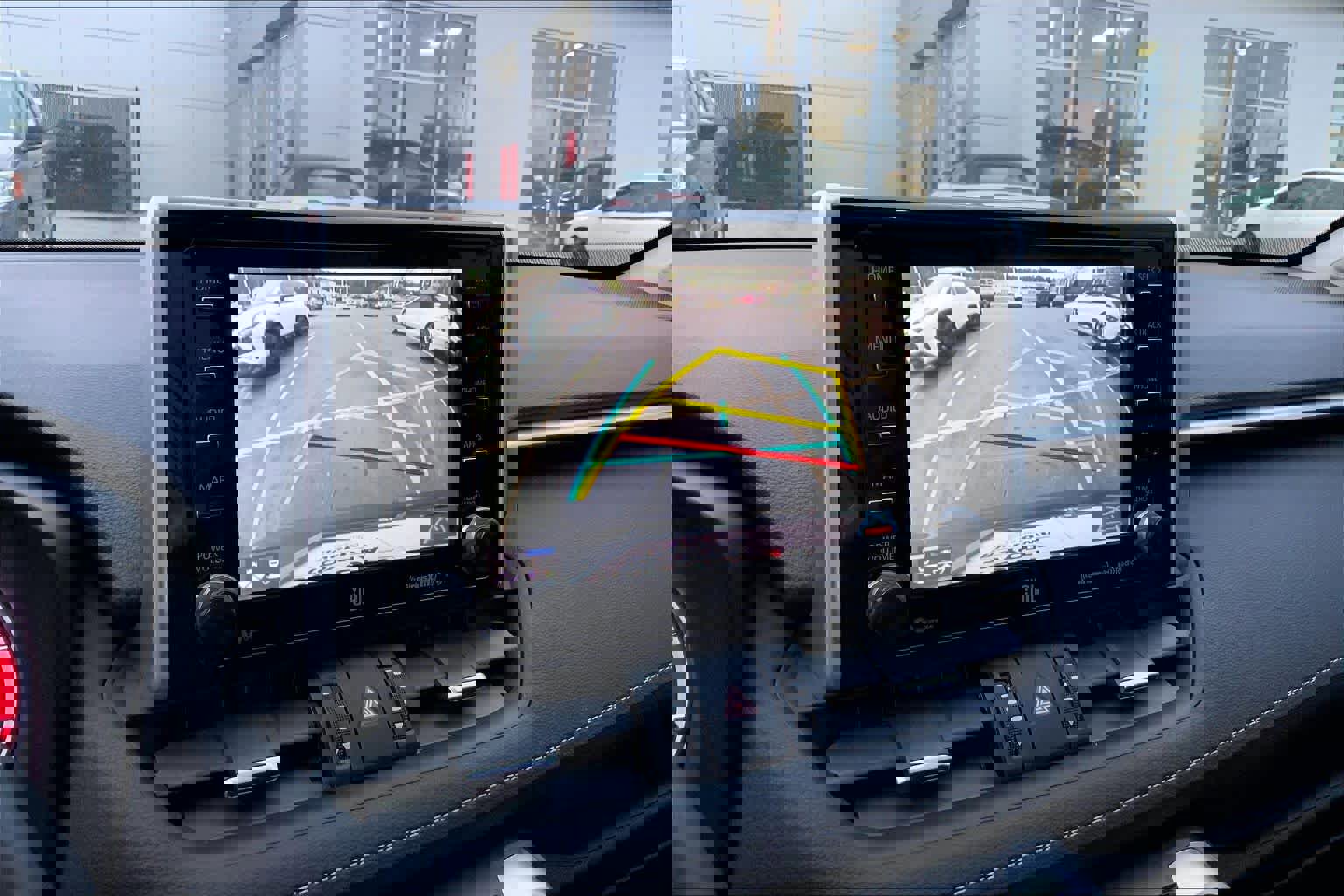 Used 2019 Toyota RAV4 Limited image 28