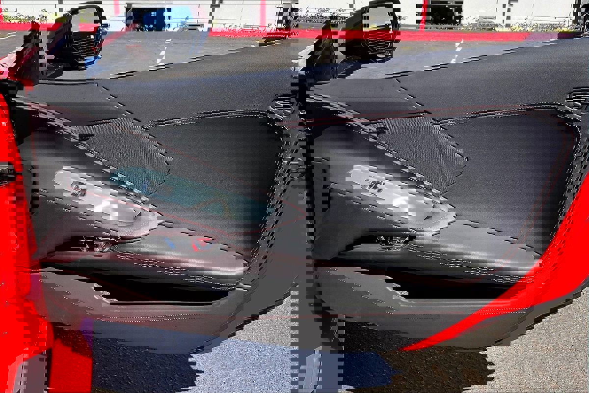 Used 2023 Chevrolet Corvette Stingray Coupe w/ Z51 Performance Package image 14