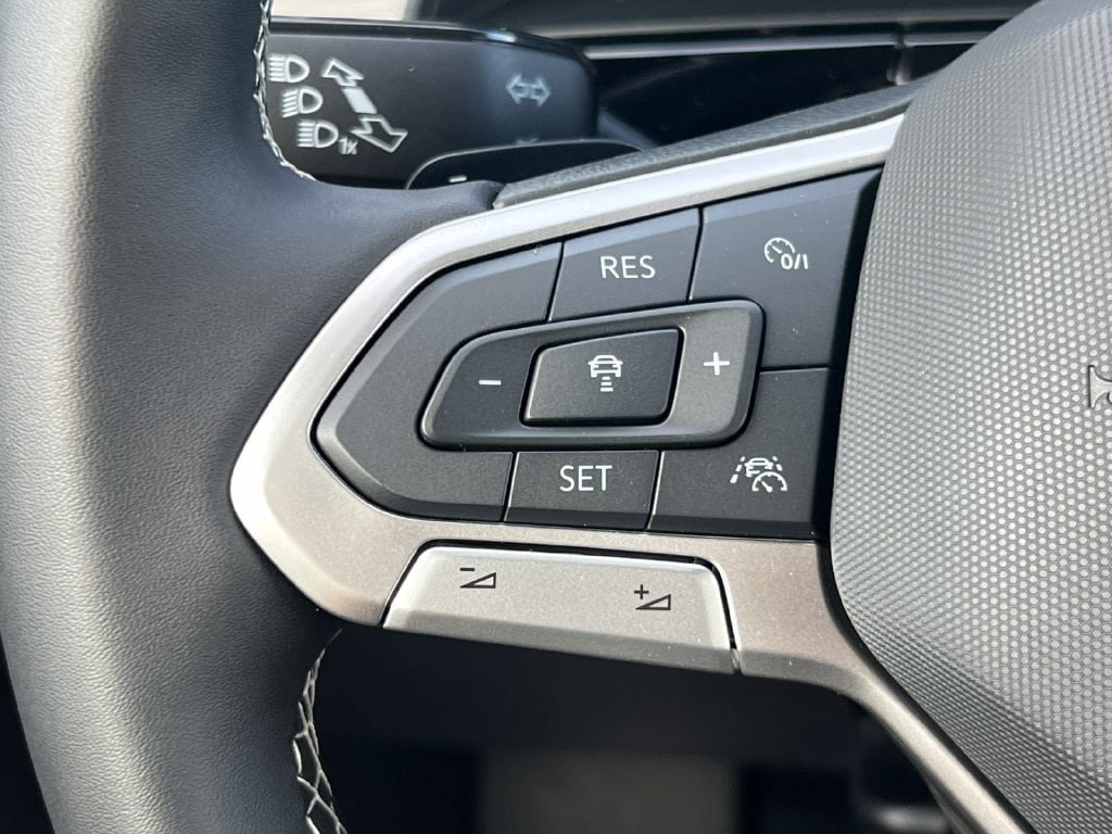 New 2026 Volkswagen Atlas Cross Sport SE AWD/4WD image 19
