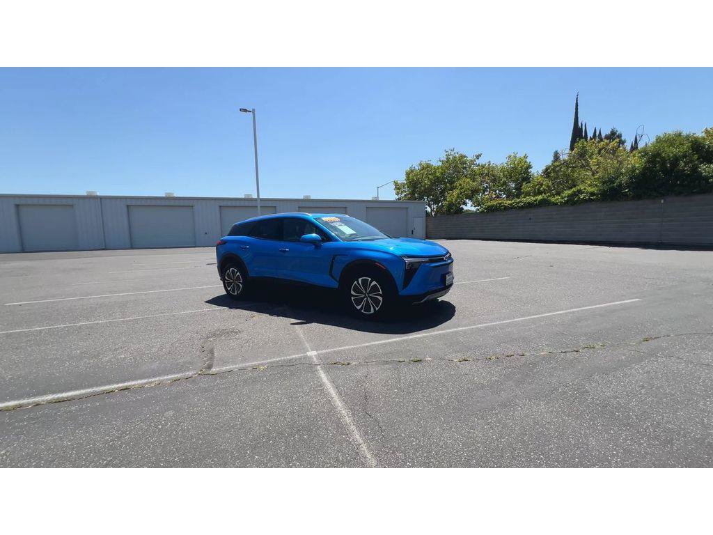 Certified 2024 Chevrolet Blazer EV LT AWD/4WD image 2