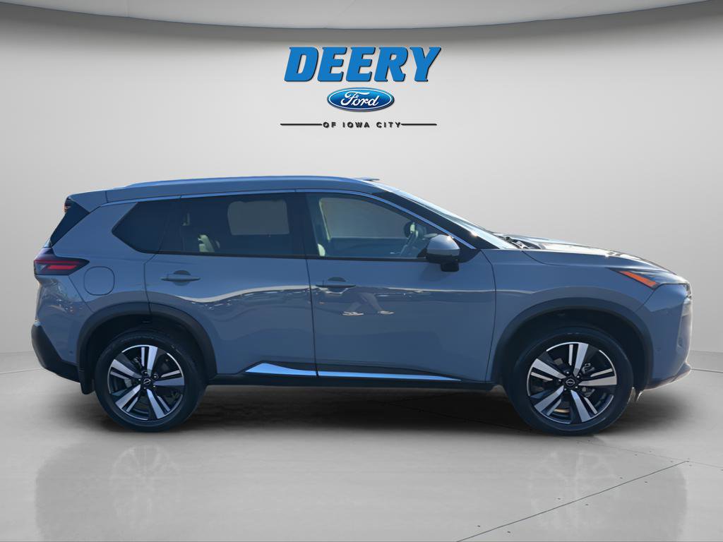 Used 2023 Nissan Rogue SL w/ SL Premium Package image 8