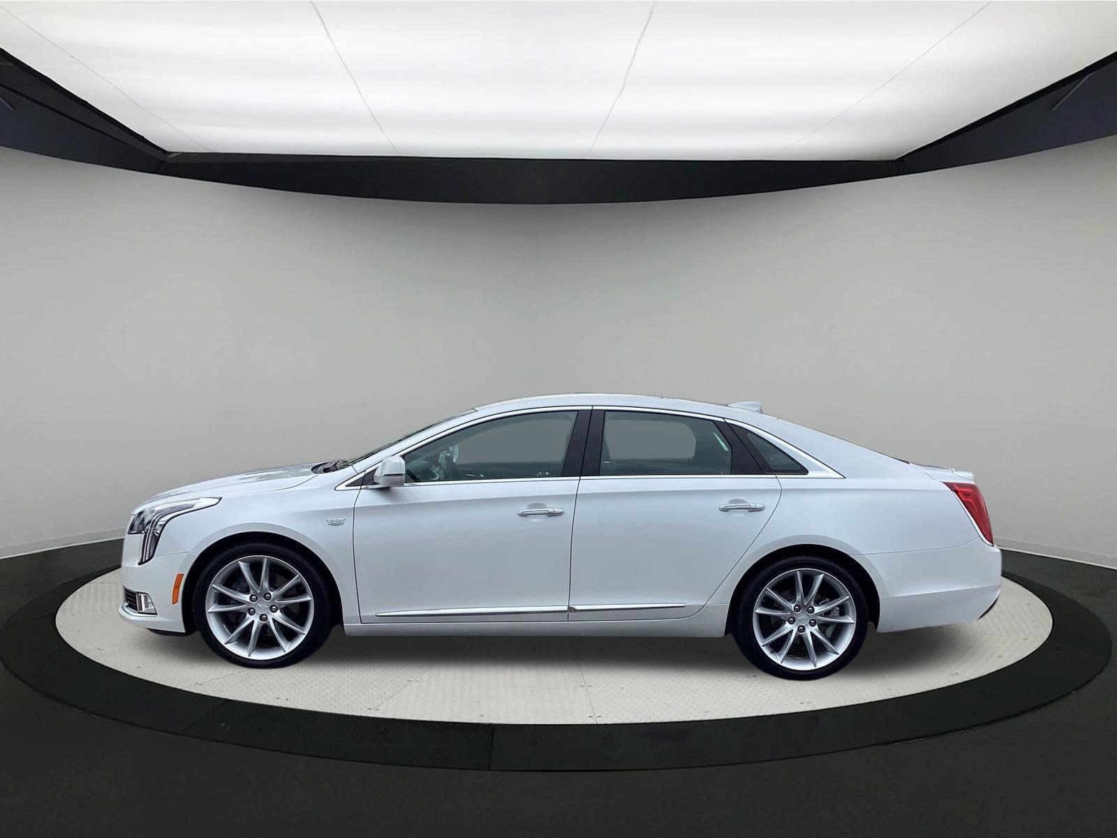 Used 2019 Cadillac XTS Premium Luxury AWD/4WD image 5