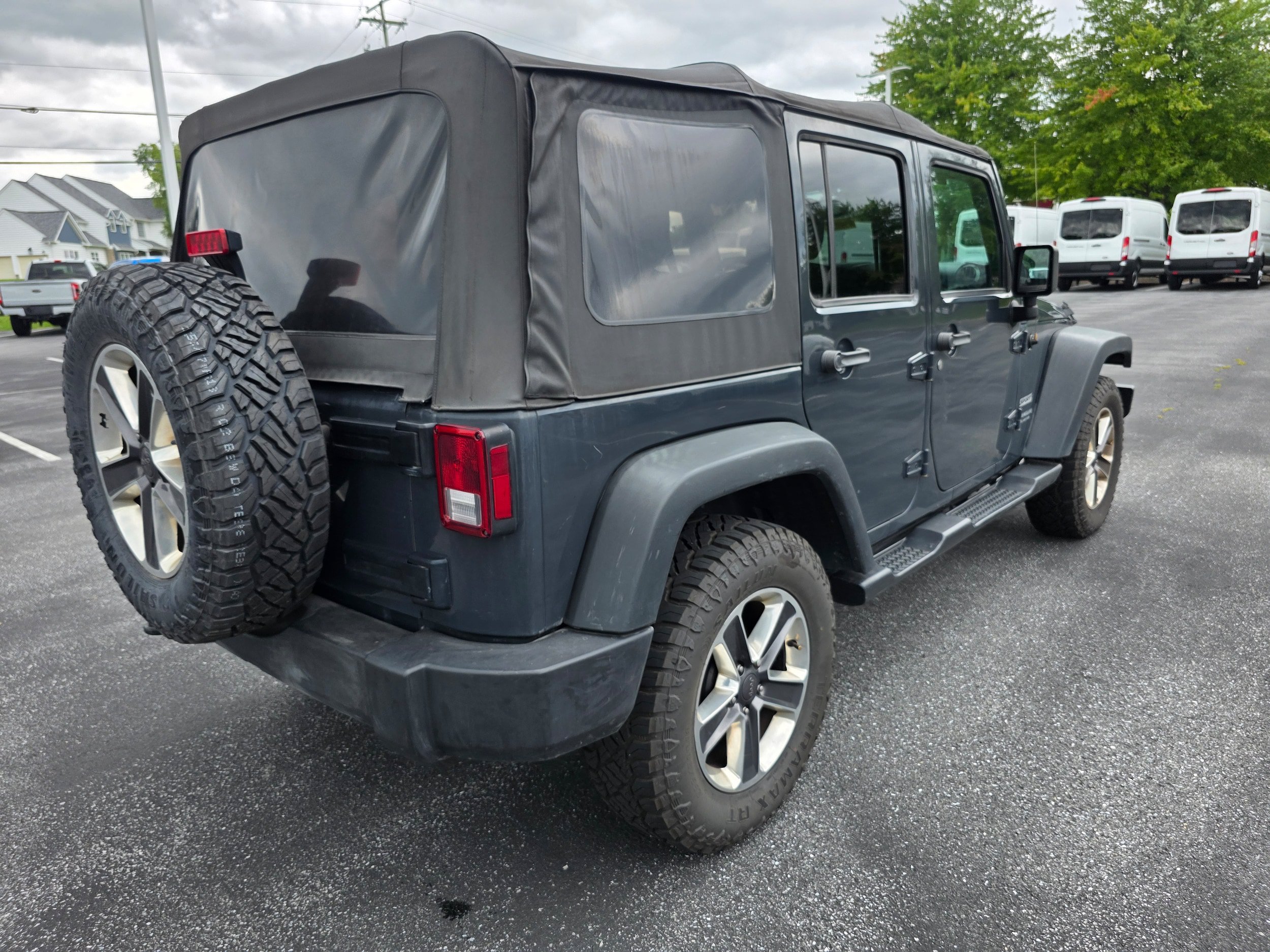 Used 2017 Jeep Wrangler Unlimited Sport w/ Quick Order Package 24S AWD/4WD image 3