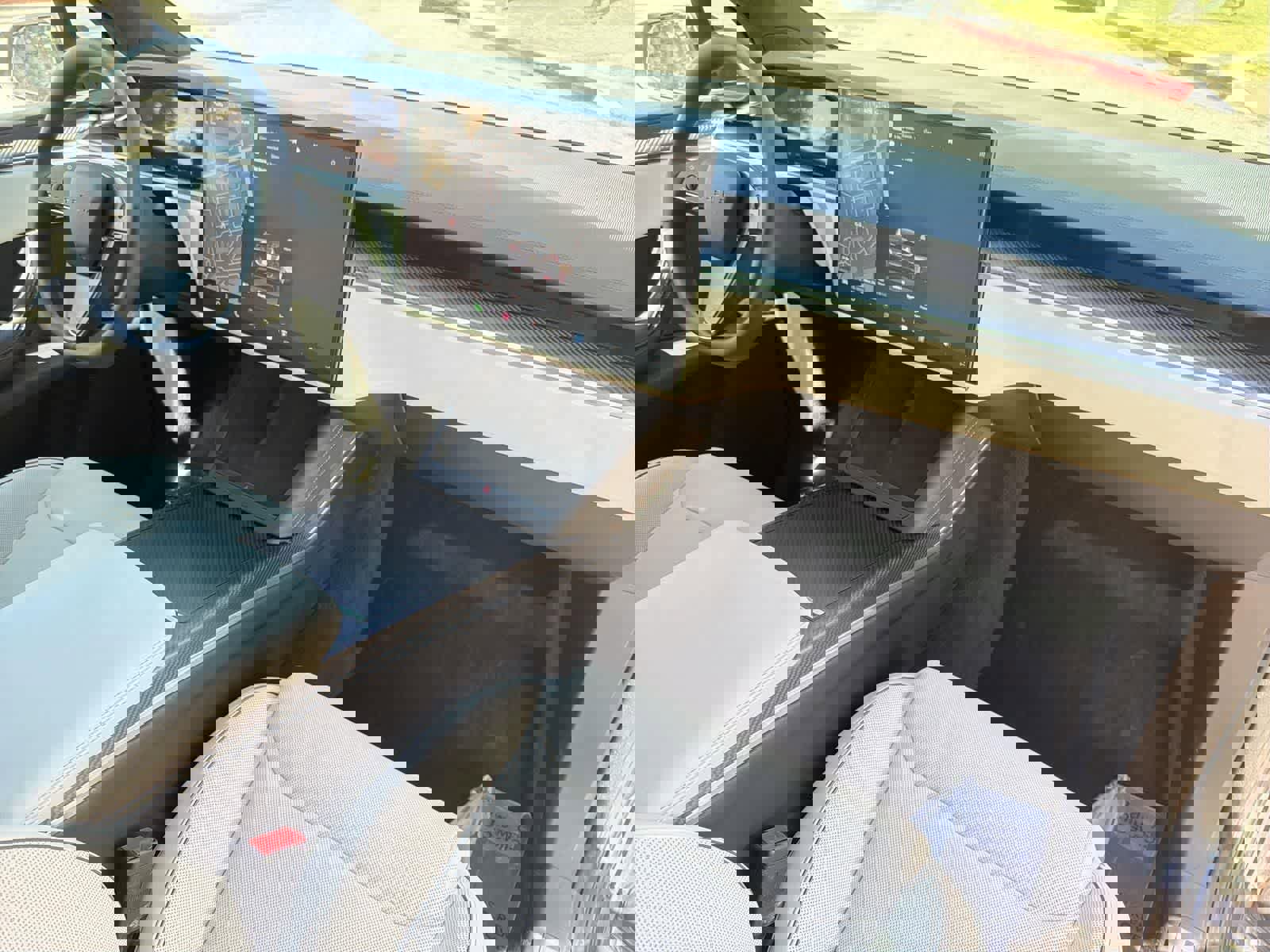 Used 2022 Tesla Model X Plaid image 36