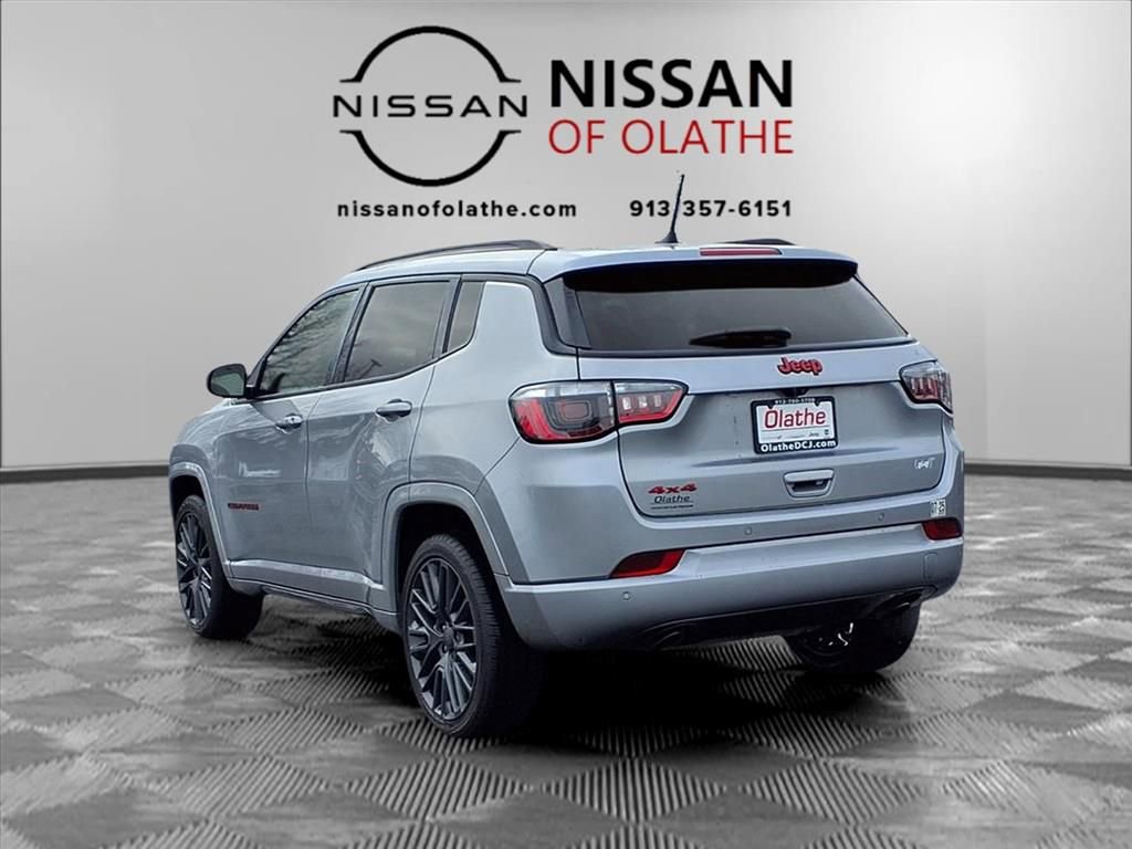 Used 2023 Jeep Compass Limited image 3