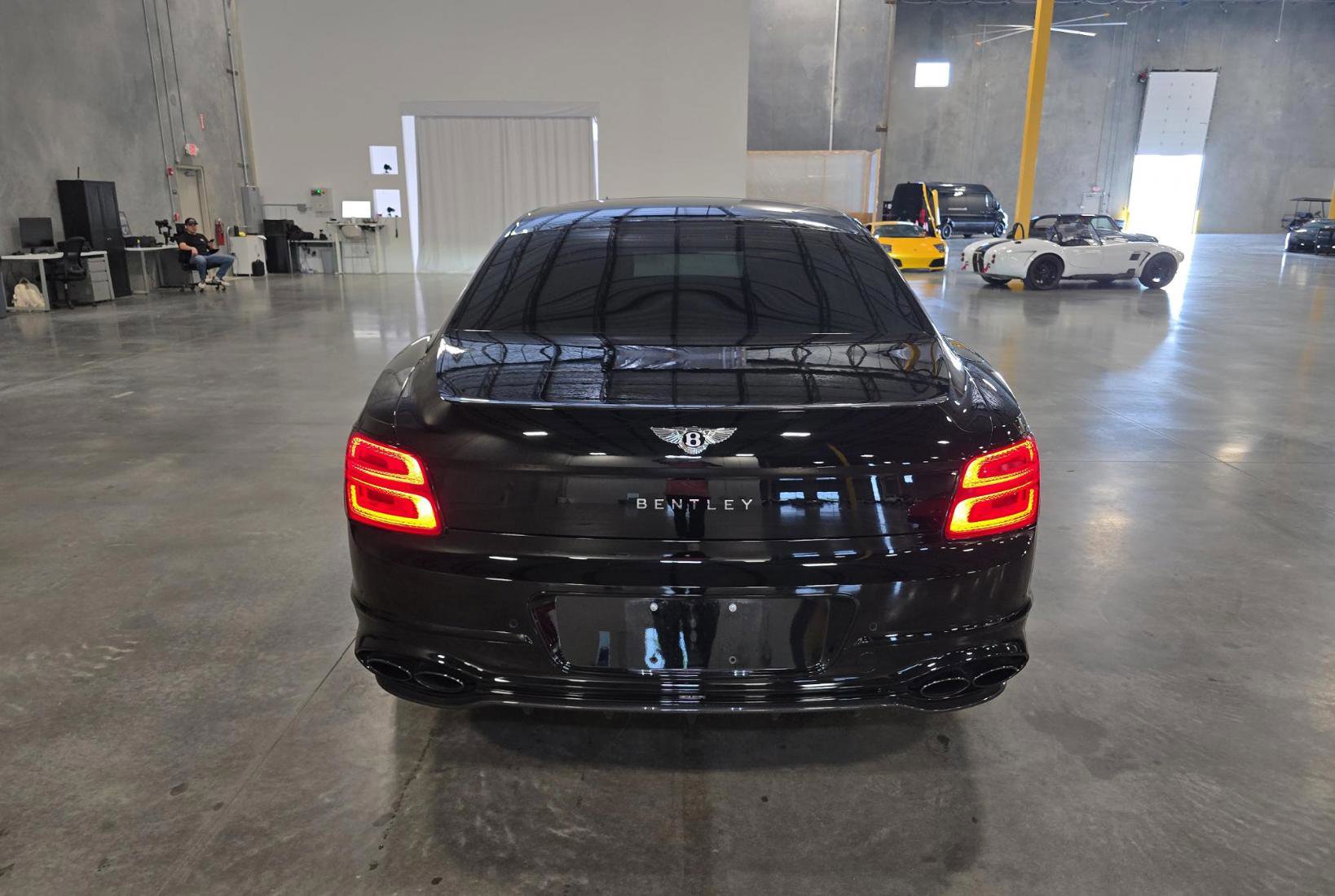 Used 2022 Bentley Flying Spur V8 AWD/4WD image 6