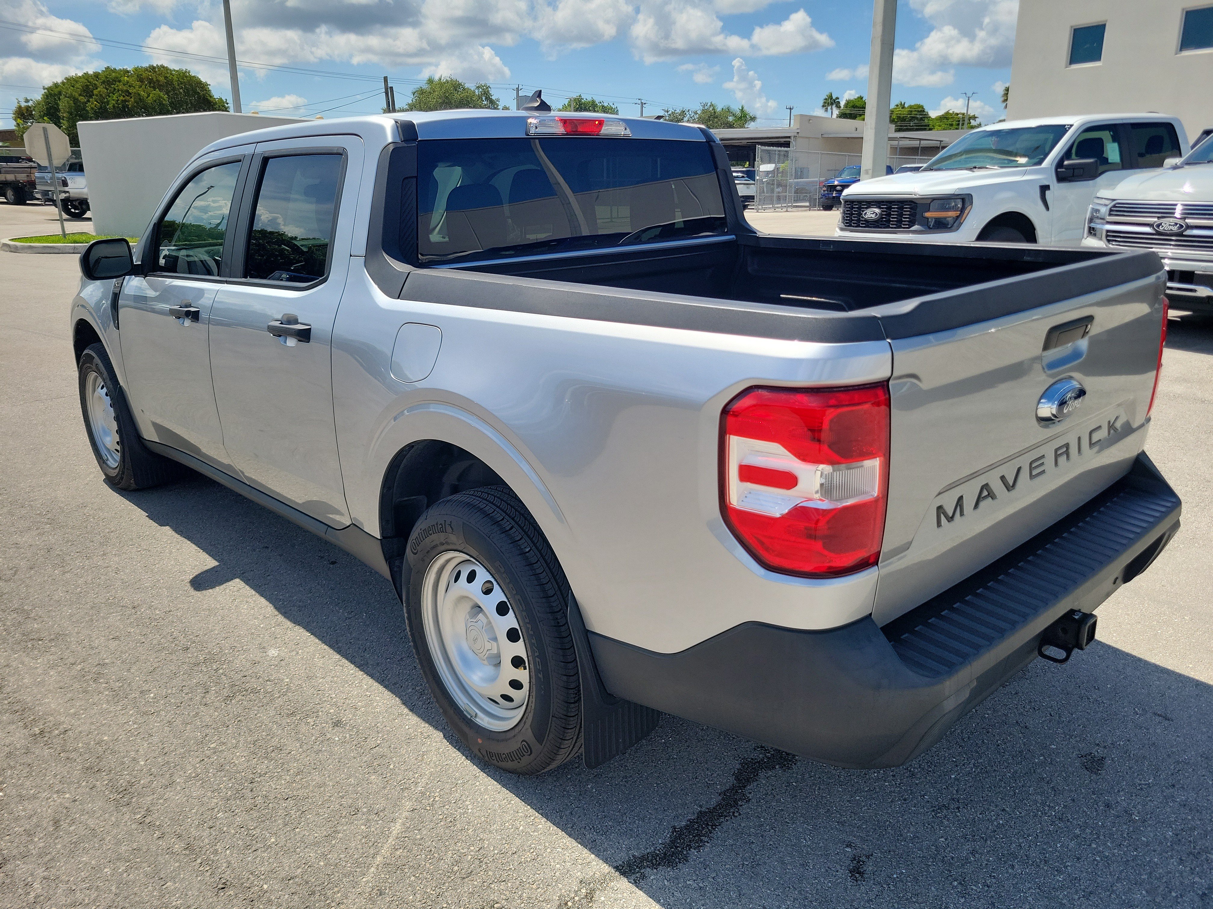 Used 2022 Ford Maverick XL FWD image 7