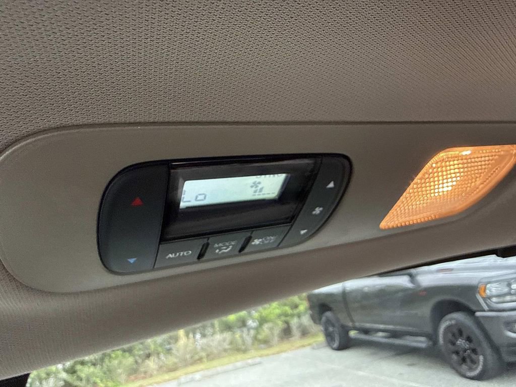 Used 2024 Honda Odyssey EX-L image 19