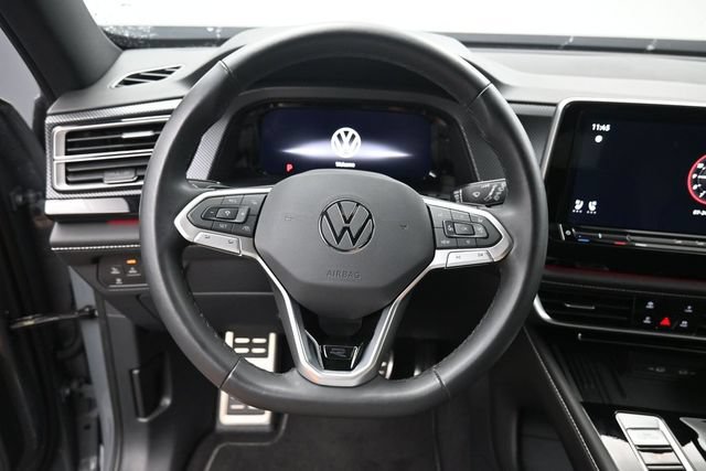 Used 2026 Volkswagen Atlas Cross Sport SEL R-Line AWD/4WD image 16