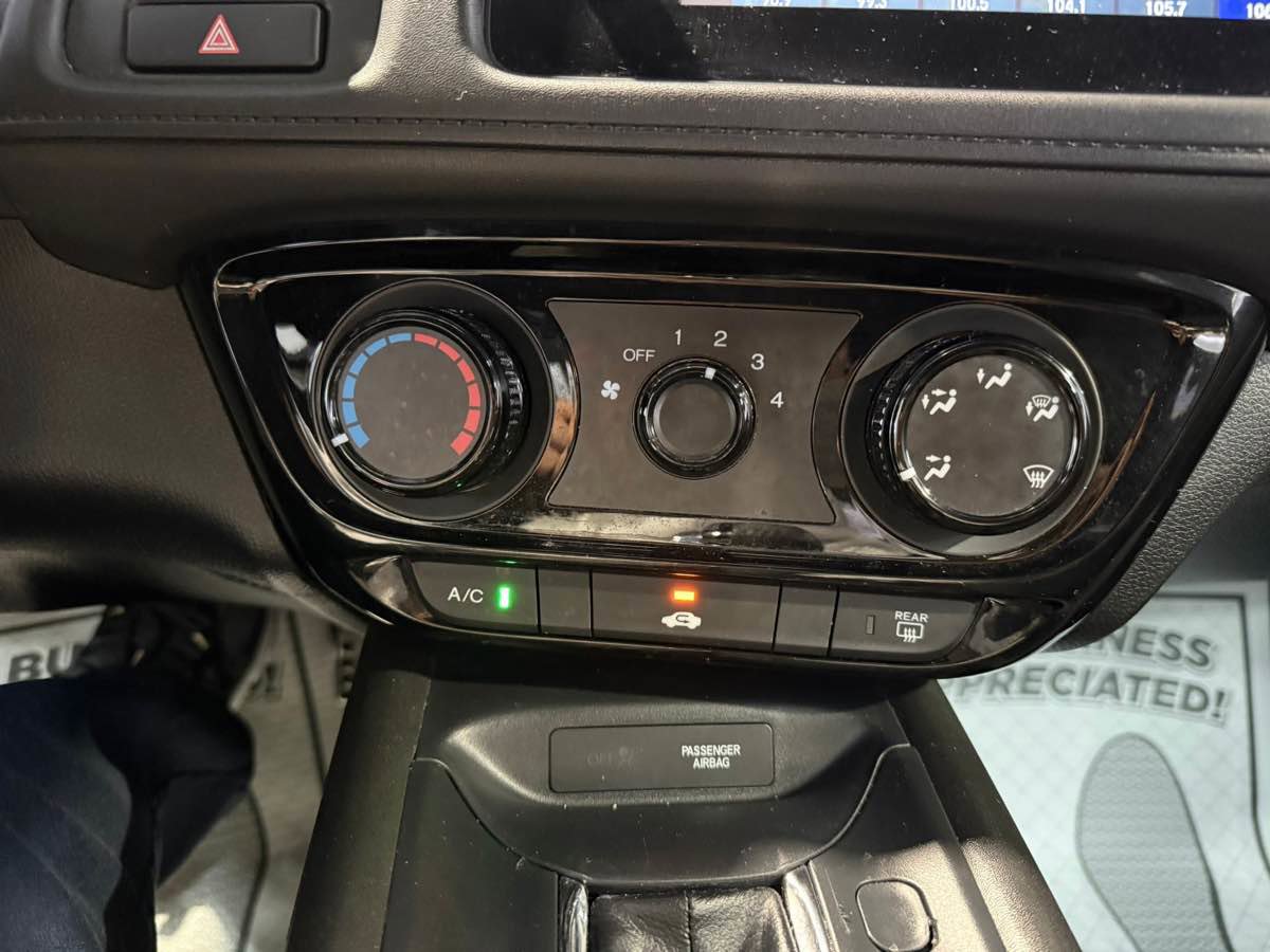 Used 2022 Honda HR-V Sport image 29