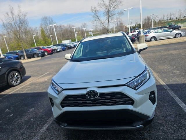 Used 2021 Toyota RAV4 Limited image 9