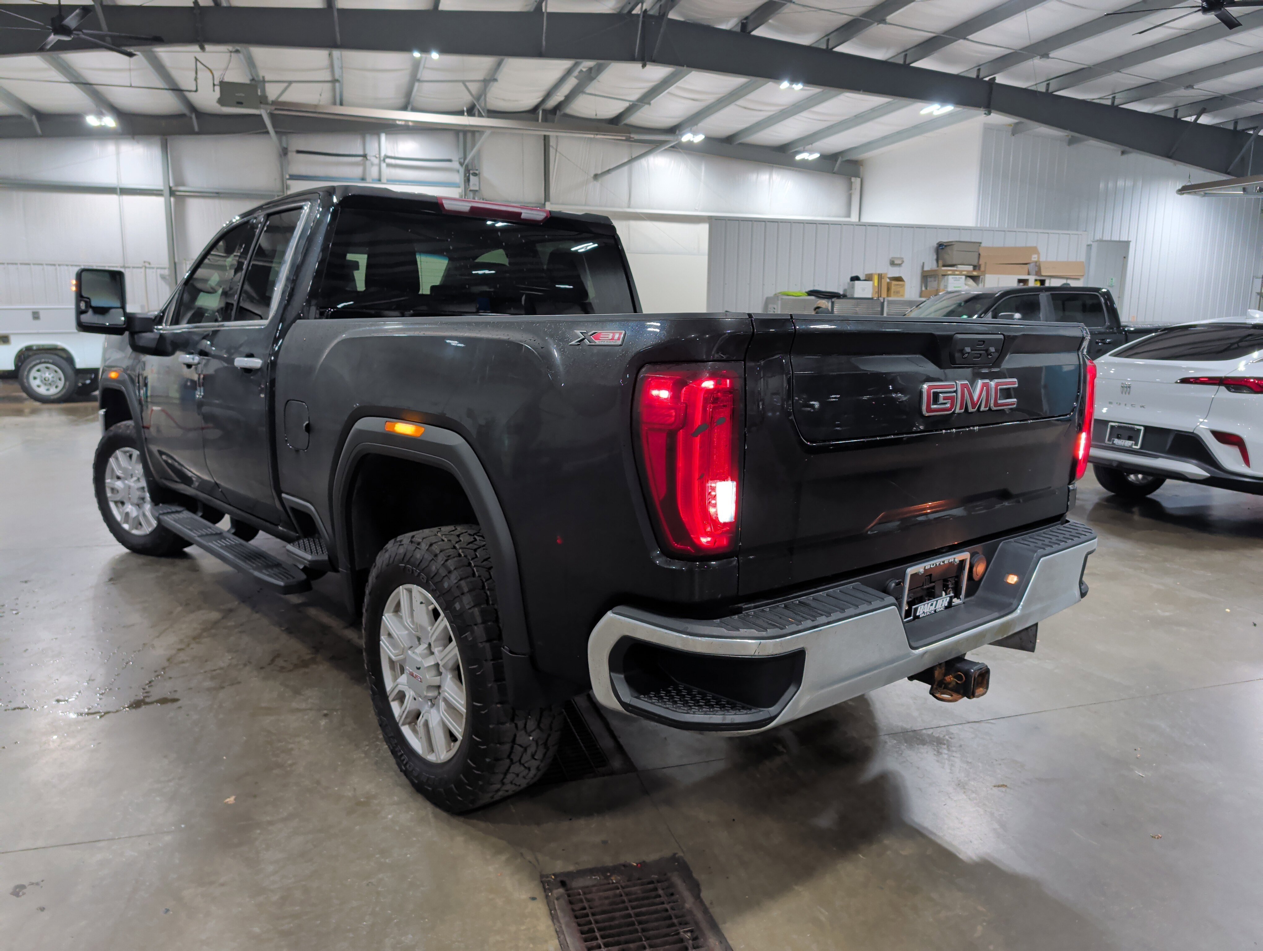 Used 2022 GMC Sierra 2500 SLT w/ X31 Off-Road Package image 4