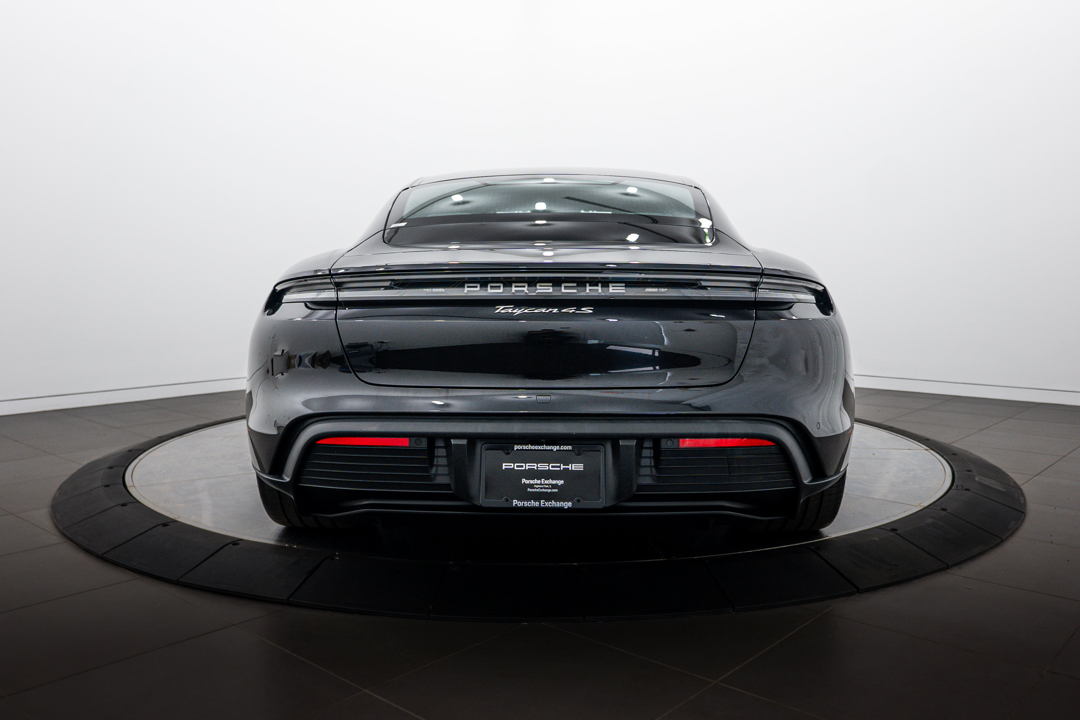 Certified 2025 Porsche Taycan 4S AWD/4WD image 6