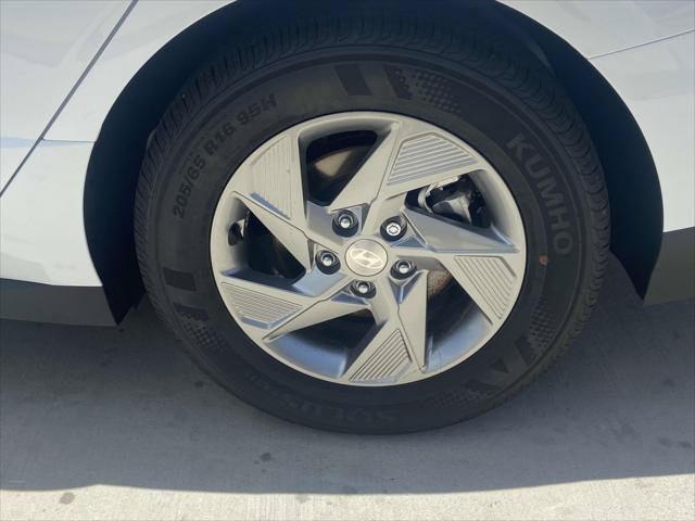 New 2025 Hyundai Sonata SE FWD image 7