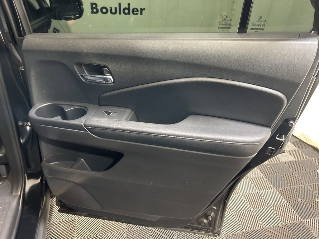 Used 2022 Honda Pilot Sport image 13