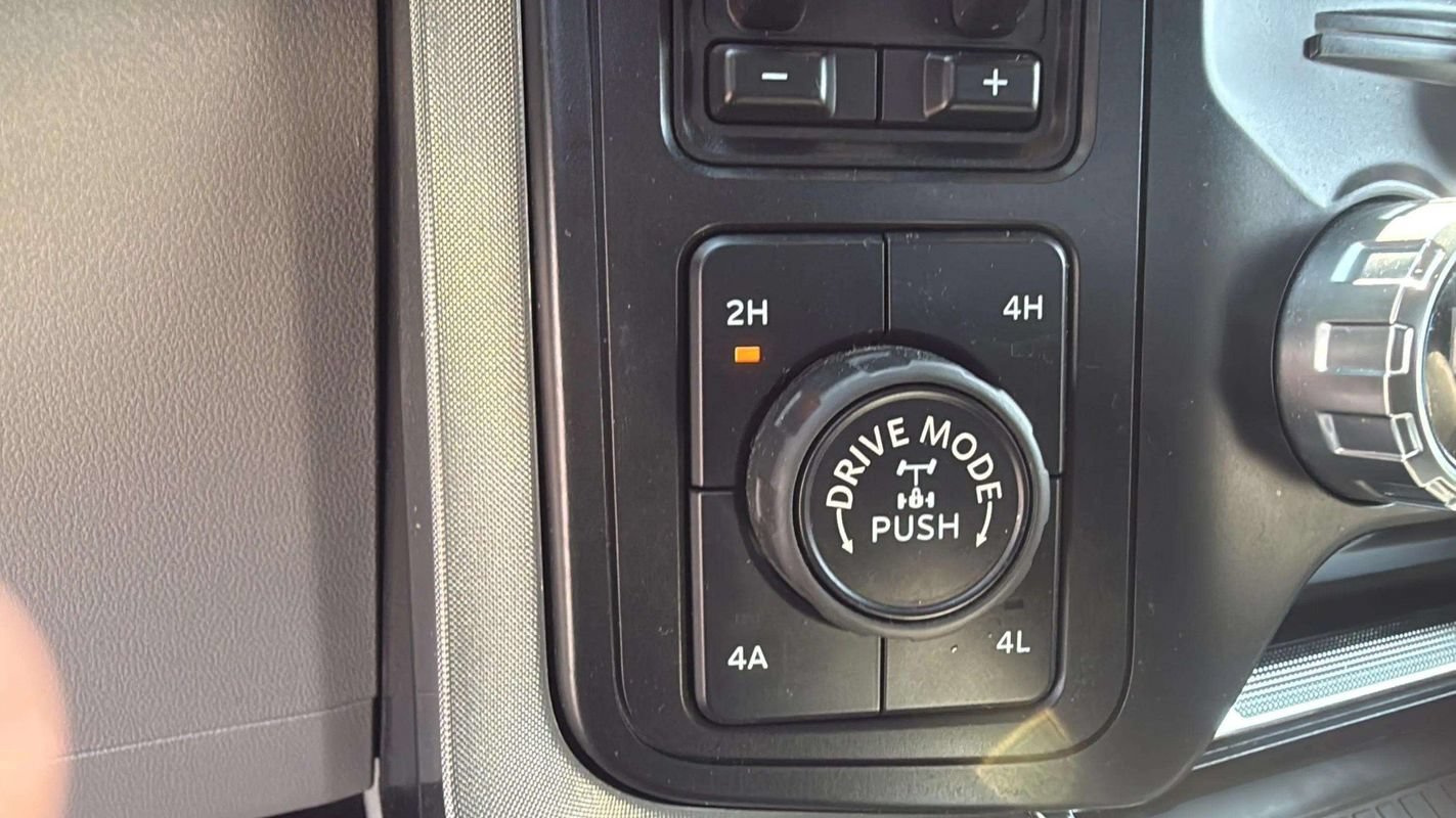 Used 2021 Ford F150 Limited AWD/4WD image 16