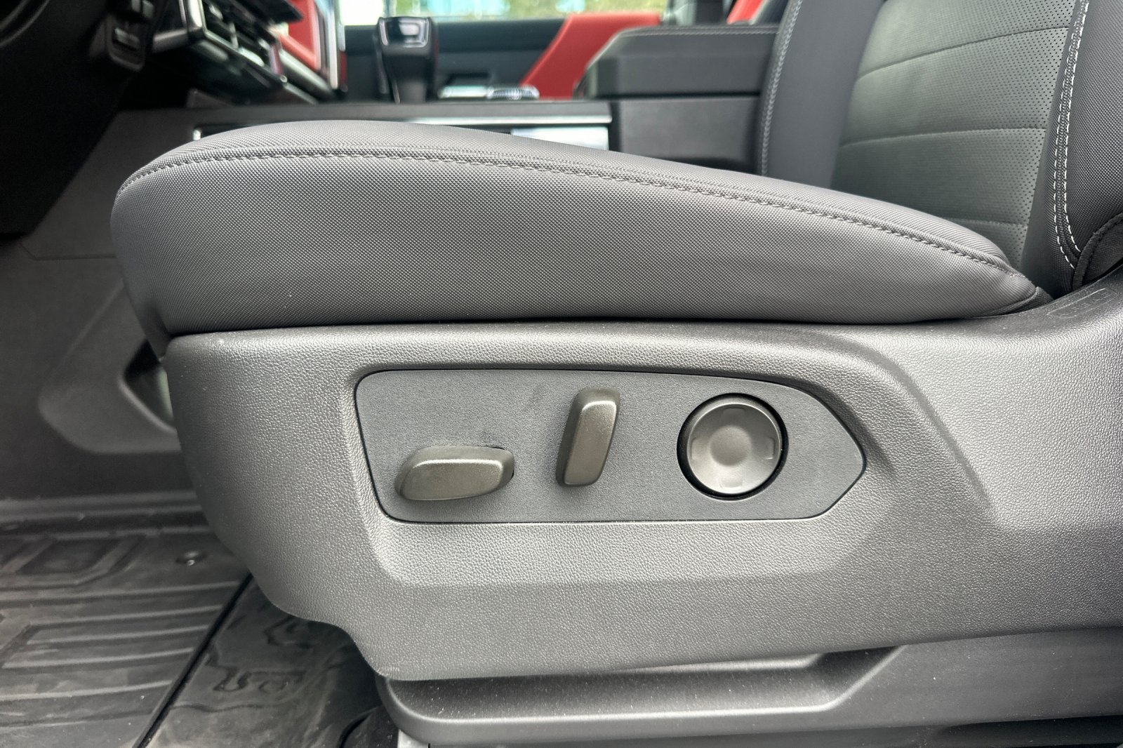 Used 2026 GMC Hummer EV 3X w/ Carbon Fiber Edition Package AWD/4WD image 13