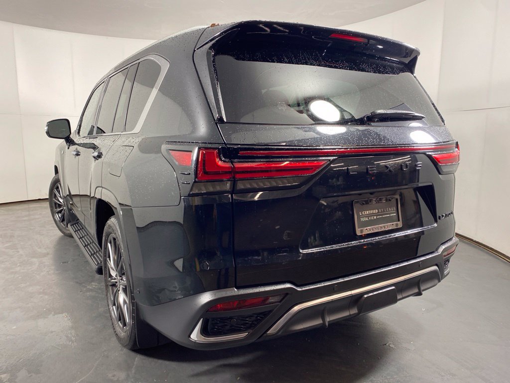 Certified 2026 Lexus LX 700h F Sport AWD/4WD image 8