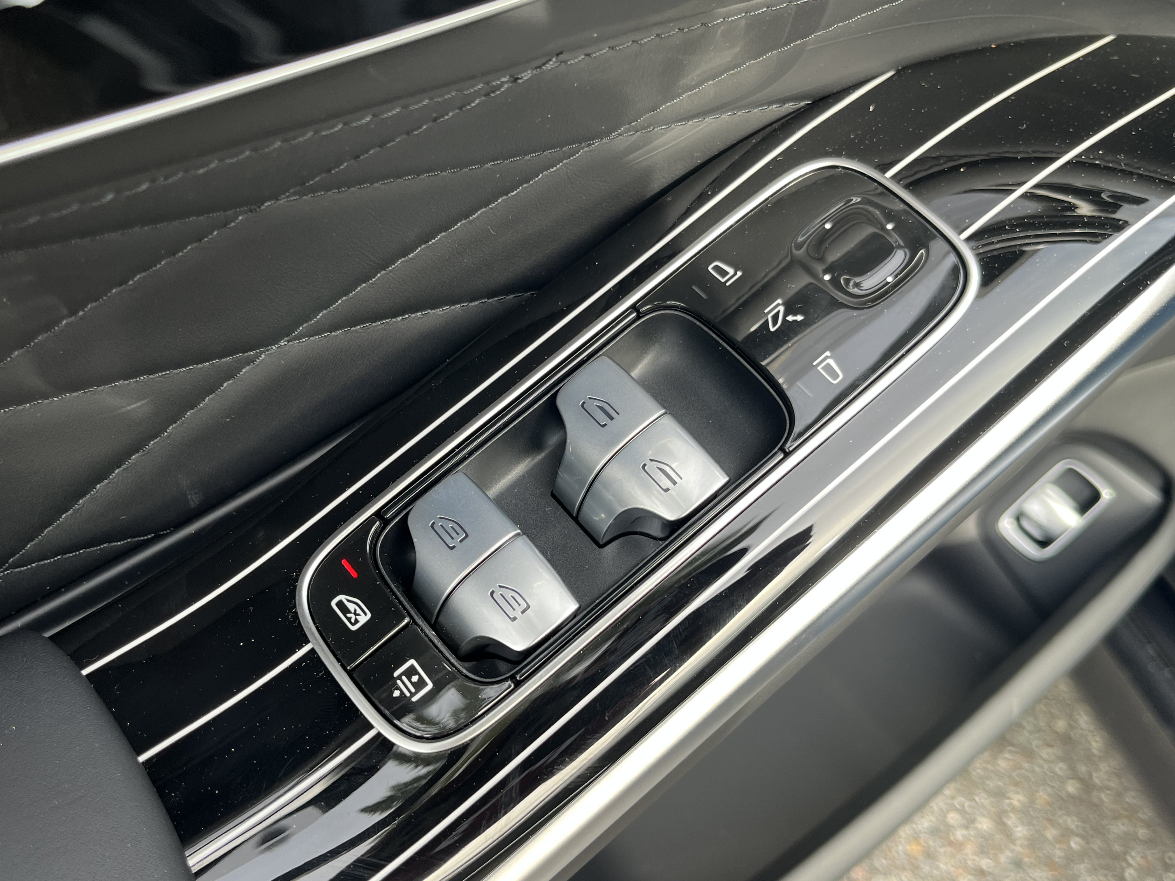 New 2027 Mercedes-Benz S 580 4MATIC Sedan image 15