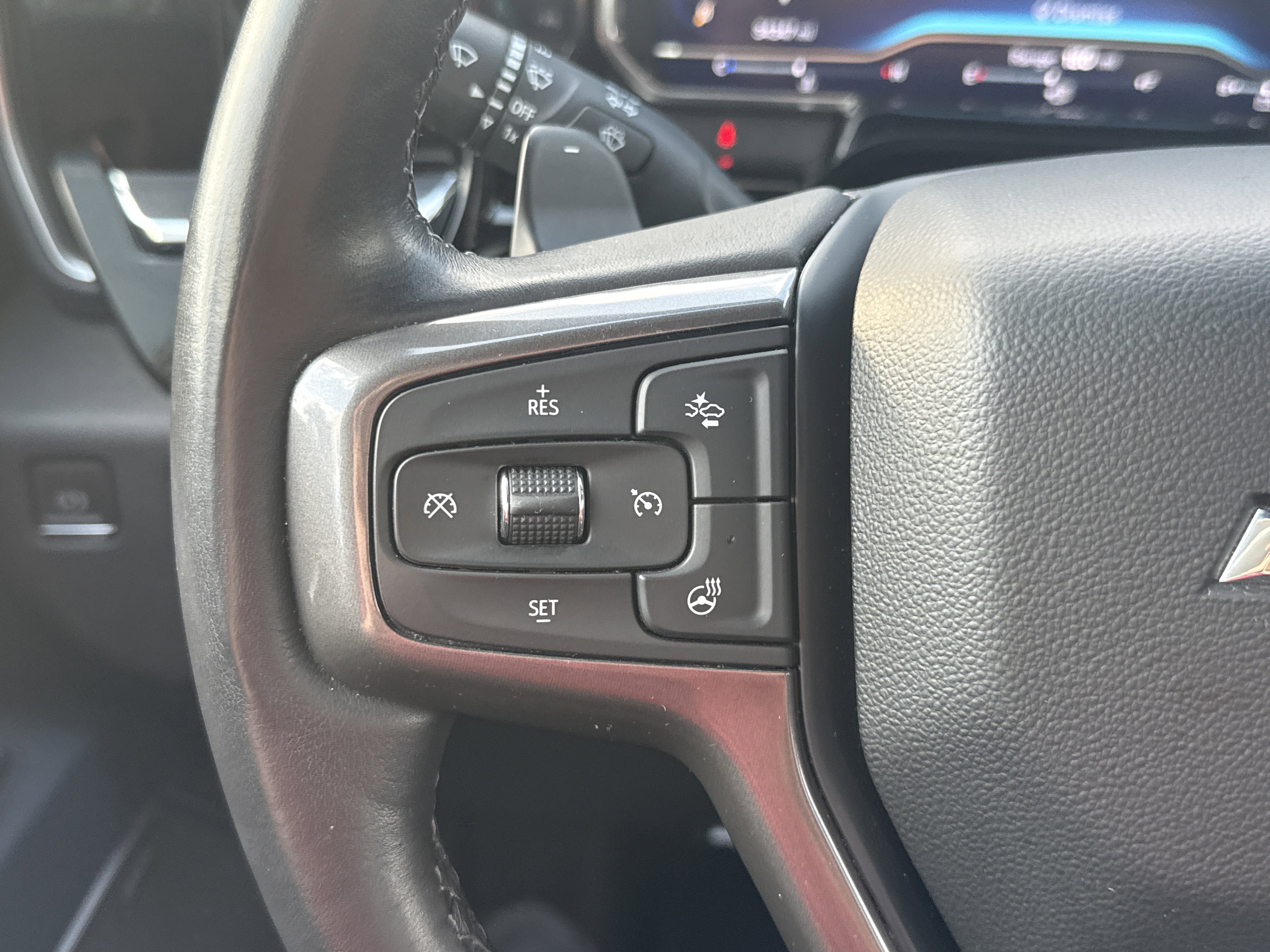 Used 2023 Chevrolet Silverado 1500 High Country w/ High Country Premium Package AWD/4WD image 19