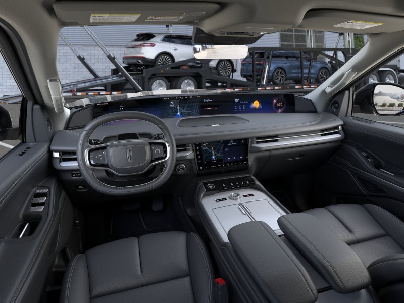 New 2026 Lincoln Navigator L Reserve AWD/4WD image 9