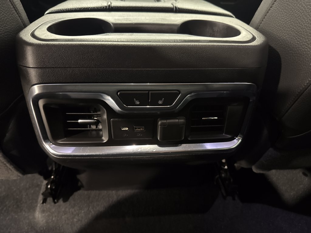 Used 2020 GMC Sierra 1500 Denali w/ Technology Package AWD/4WD image 32