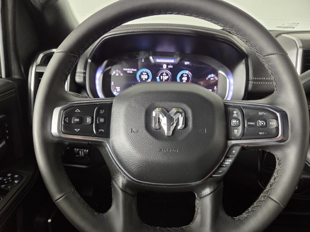 Used 2026 RAM 2500 Laramie AWD/4WD image 18