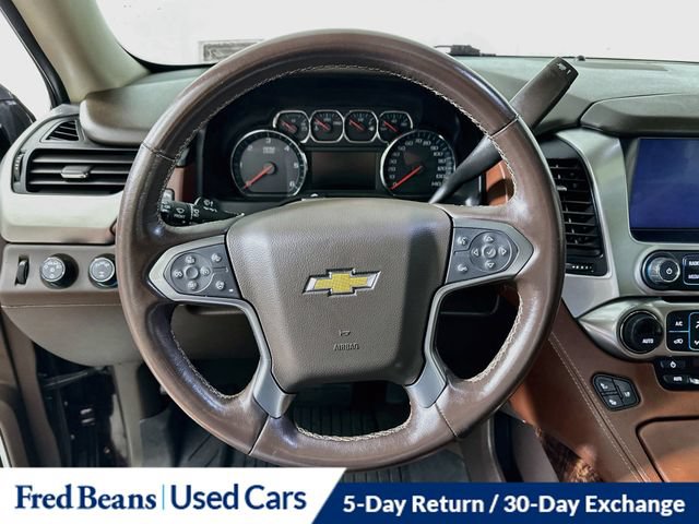 Used 2020 Chevrolet Suburban Premier AWD/4WD image 16