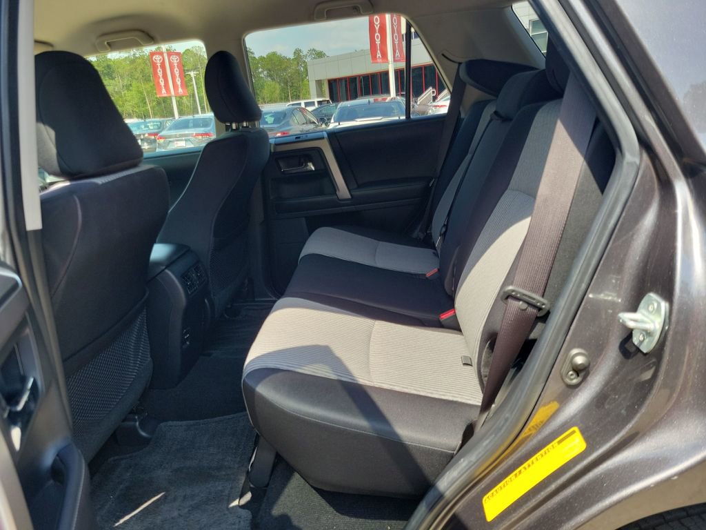 Used 2018 Toyota 4Runner SR5 RWD image 32