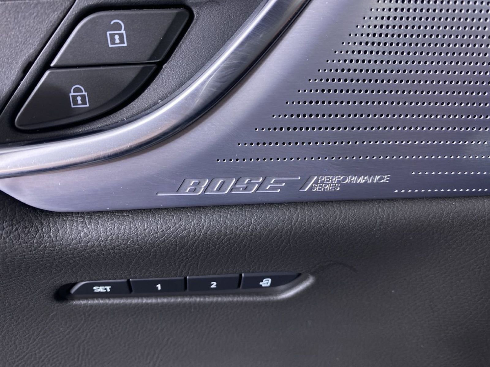 New 2025 Cadillac XT6 Premium Luxury w/ Technology Package FWD image 14