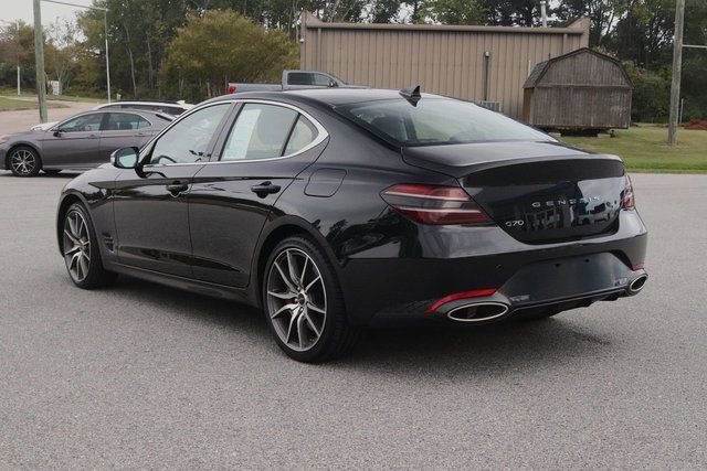 Used 2025 Genesis G70 2.5T image 5