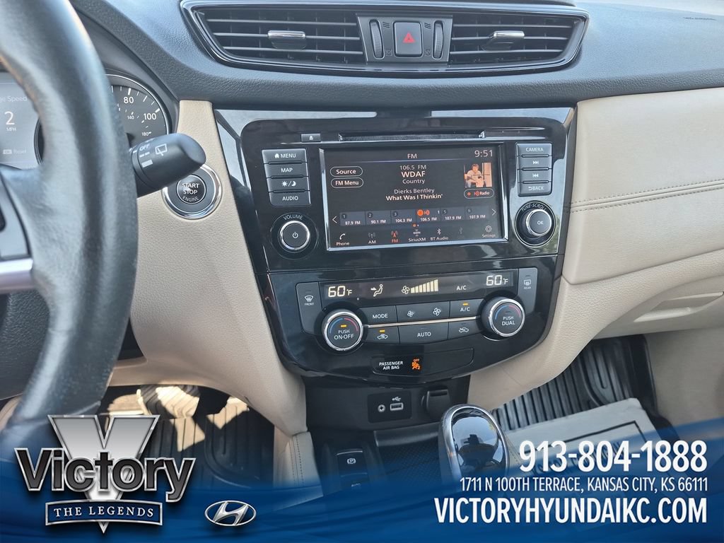 Used 2019 Nissan Rogue SL w/ Premium Package AWD/4WD image 17