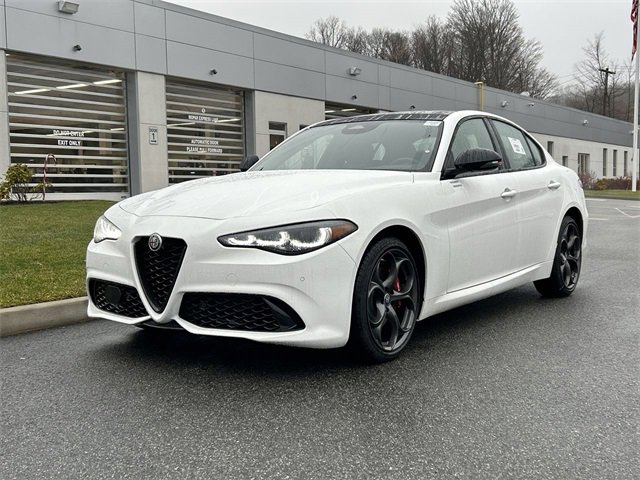 New 2025 Alfa Romeo Giulia AWD w/ Driving Assist Package