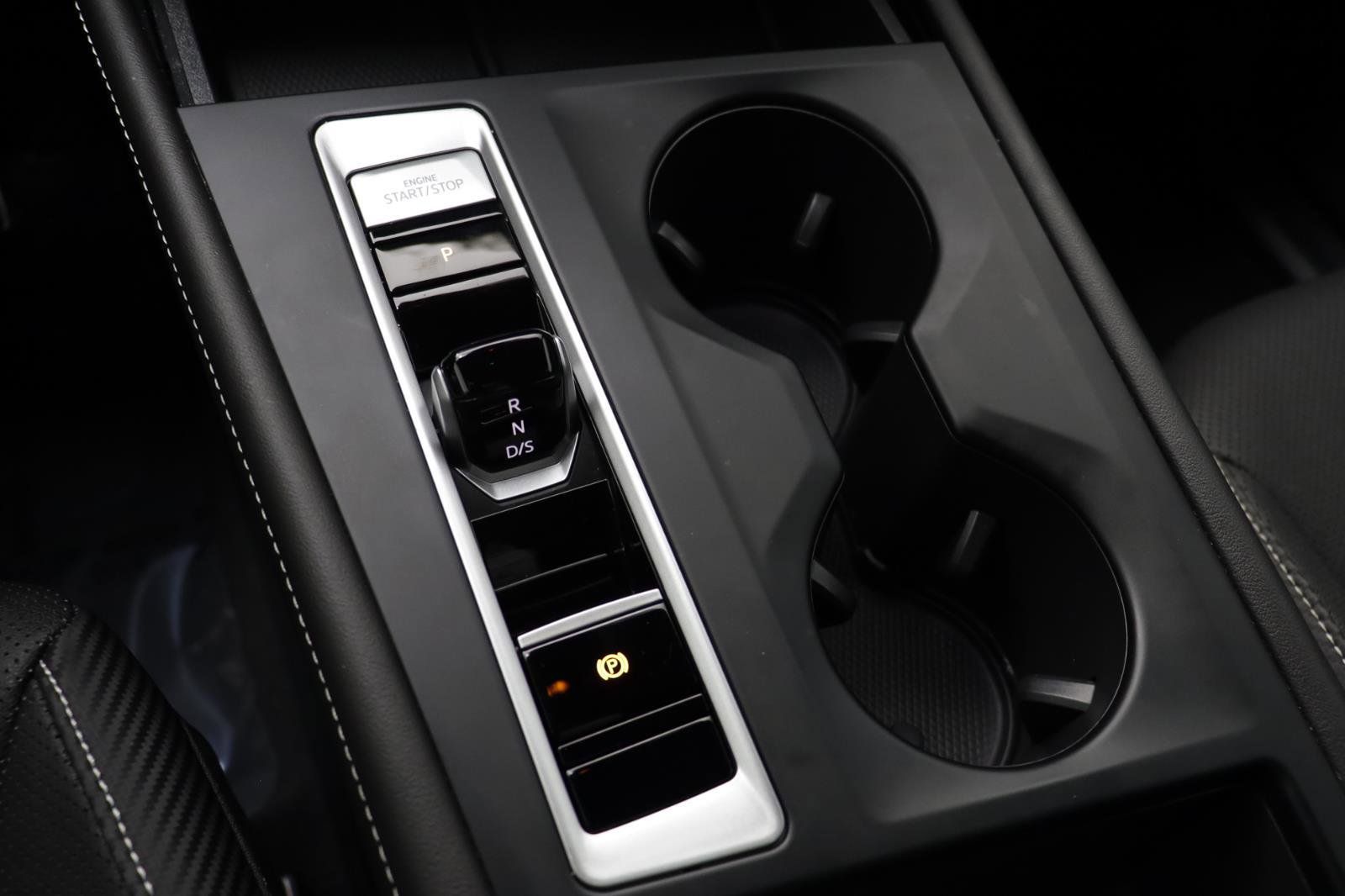 Used 2024 Volkswagen Atlas Cross Sport SE image 10