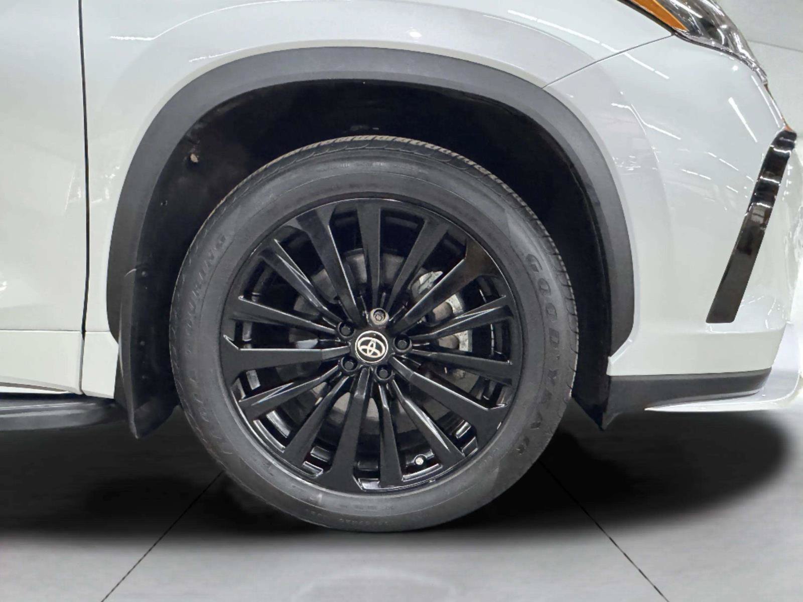 Used 2023 Toyota Highlander XSE AWD/4WD image 62