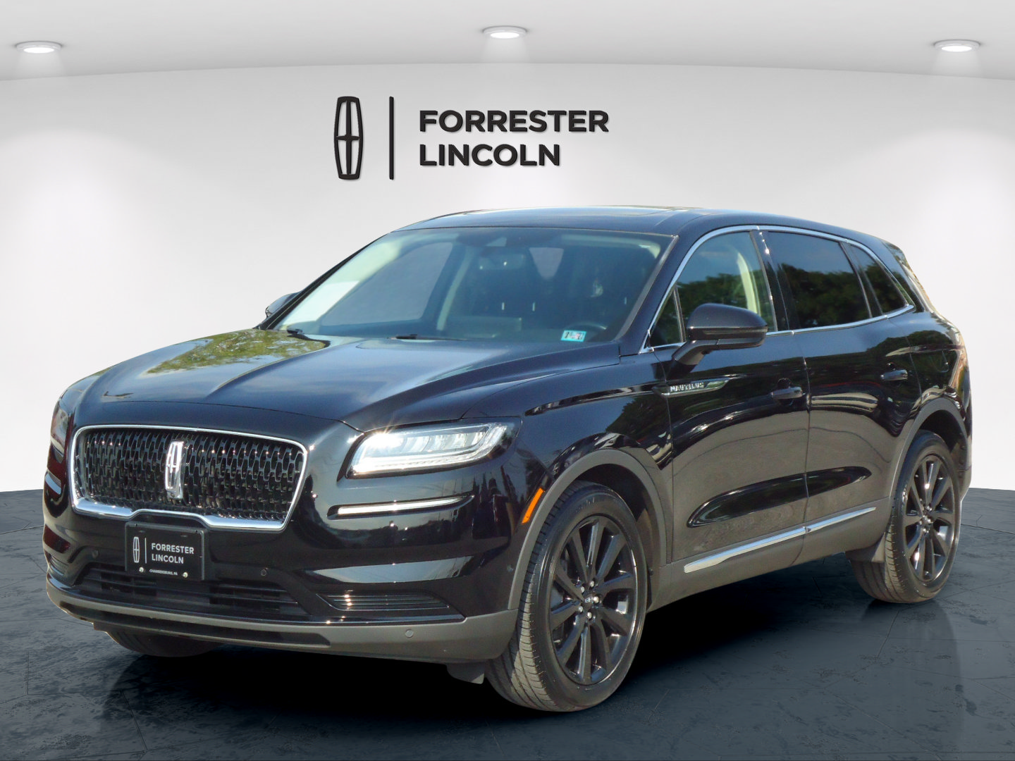 Certified 2023 Lincoln Nautilus Reserve w/ Equipment Group 201A AWD/4WD image 7
