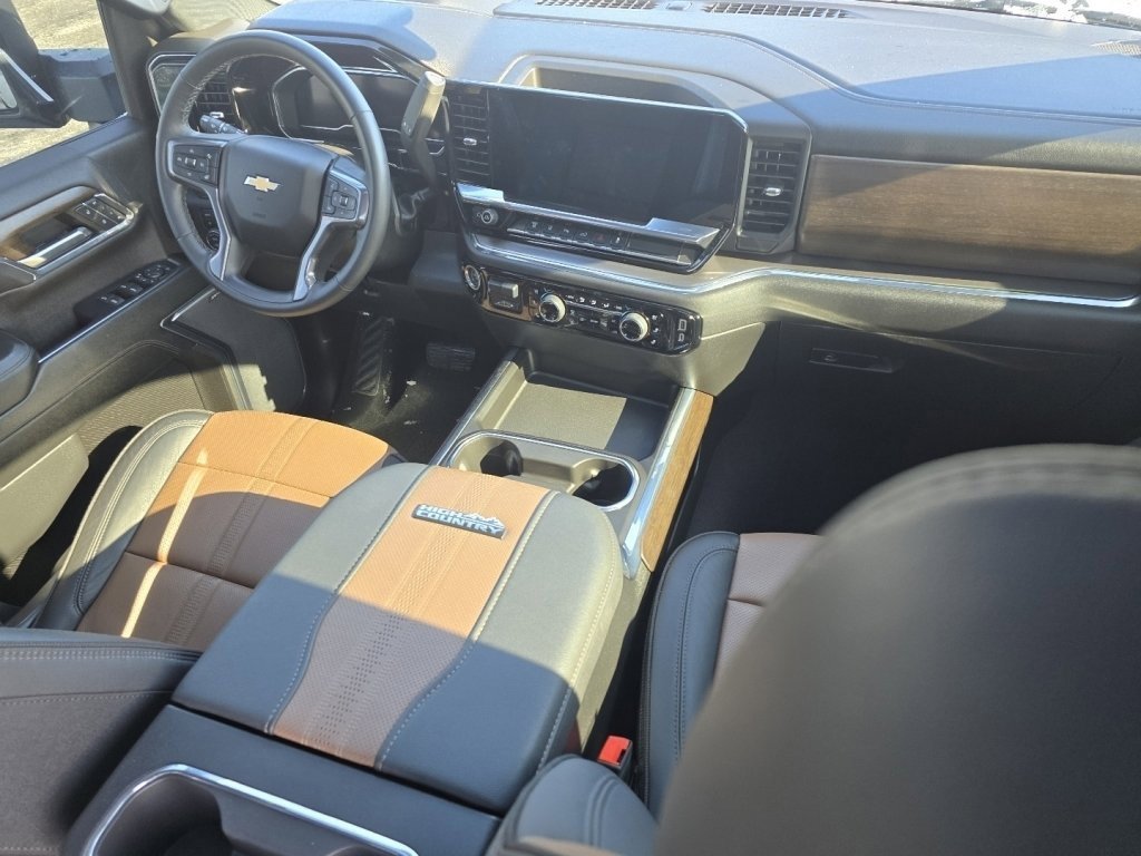 Certified 2024 Chevrolet Silverado 3500 High Country w/ High Country Premium Package image 20