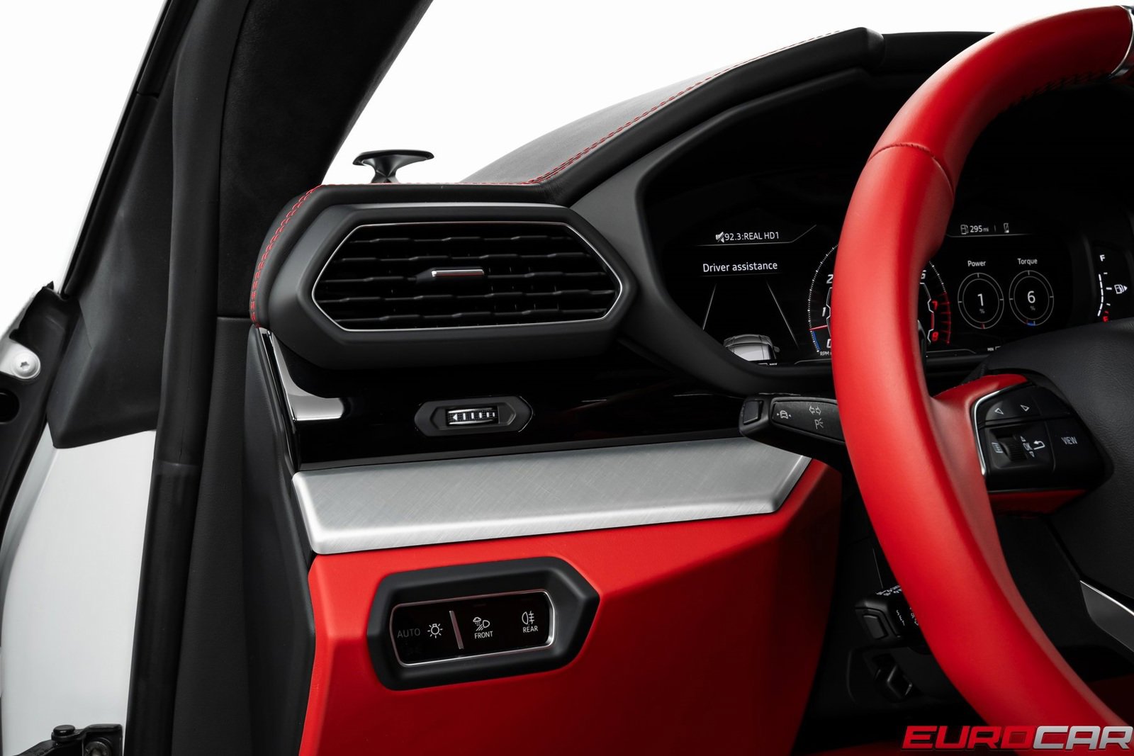 Used 2022 Lamborghini Urus image 30