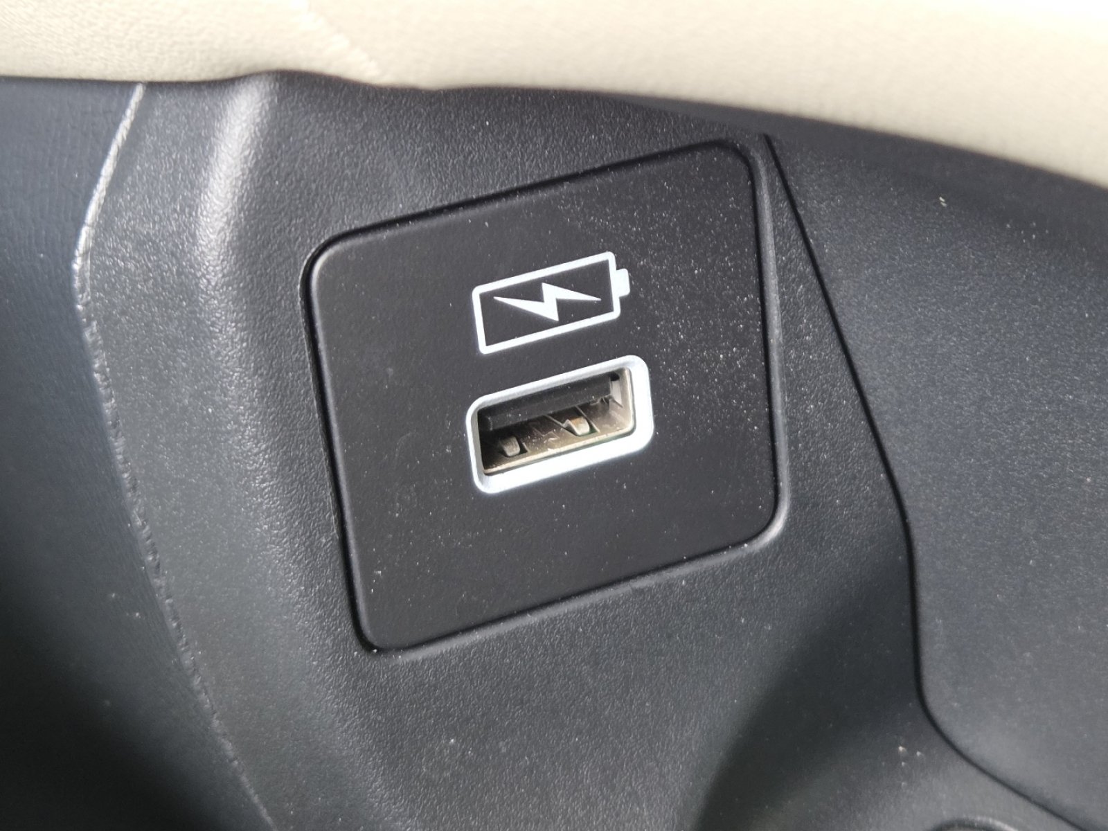 Used 2023 Honda HR-V LX image 8