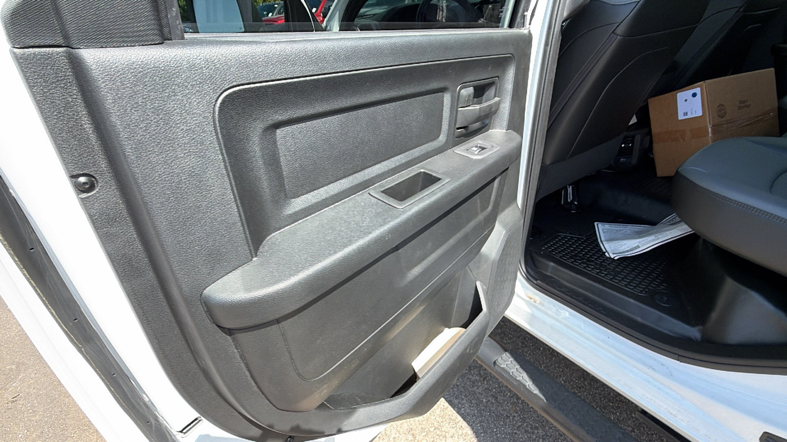 New 2026 RAM 3500 Tradesman AWD/4WD image 17