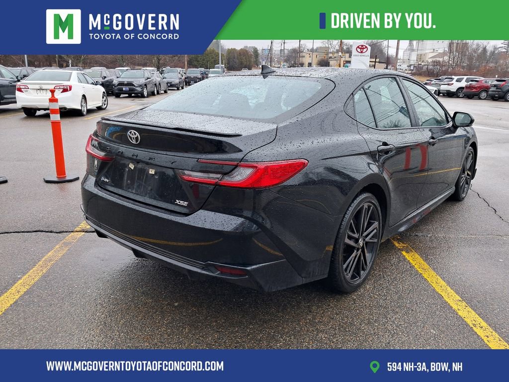 Used 2025 Toyota Camry XSE image 3