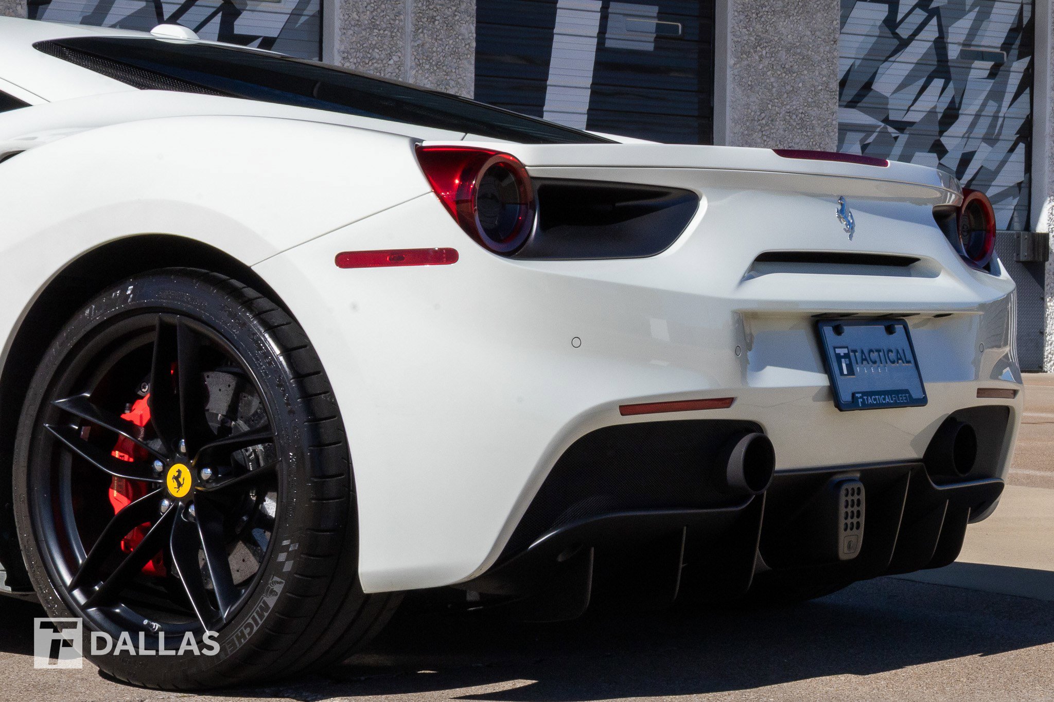 Used 2019 Ferrari 488 GTB image 12