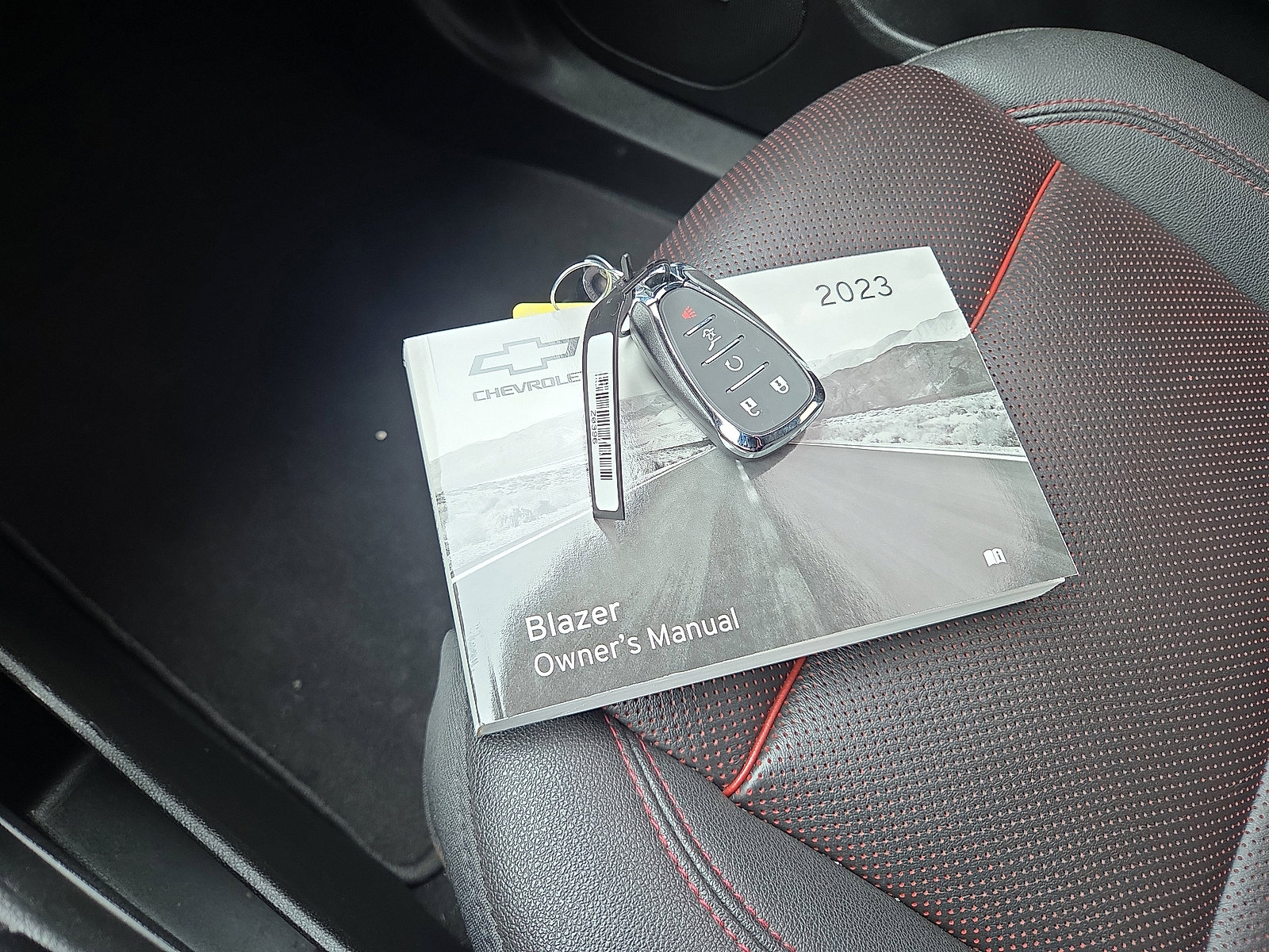 Used 2023 Chevrolet Blazer RS image 32