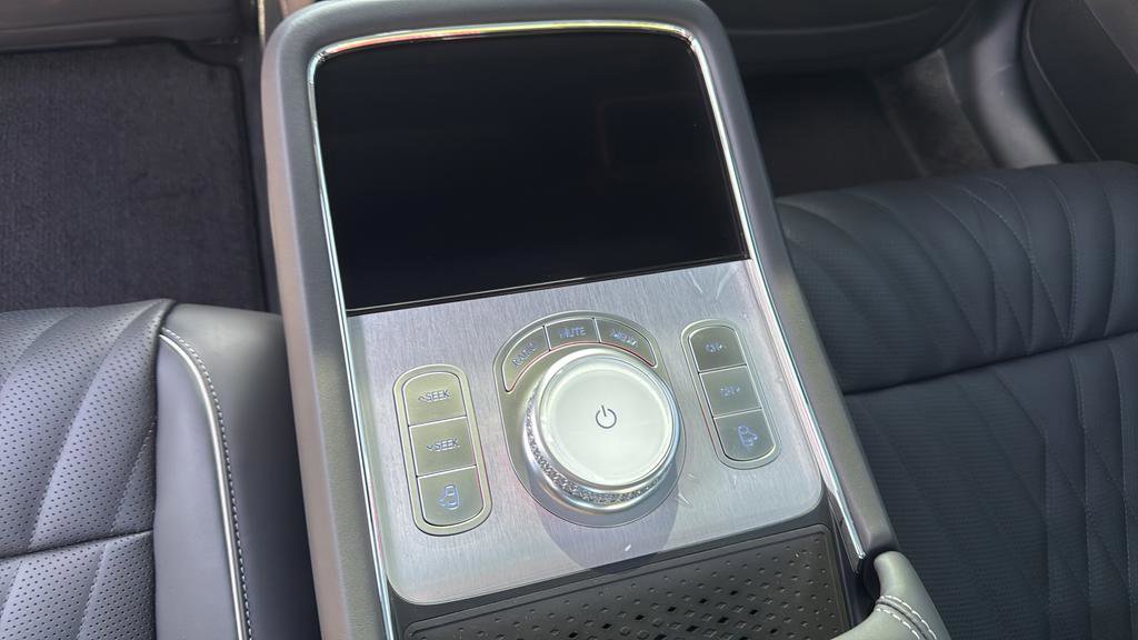 New 2026 Genesis G90 3.5T image 38