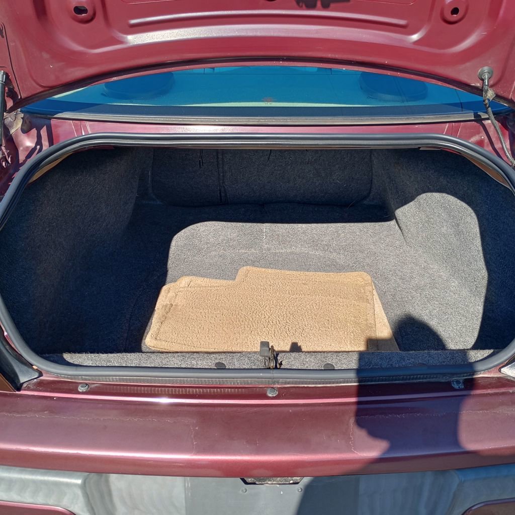 Used 2004 Chevrolet Impala w/ Preferred Equipment Group image 17