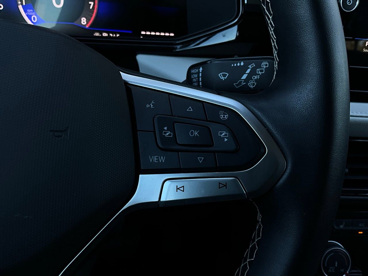 Used 2025 Volkswagen Taos S image 33