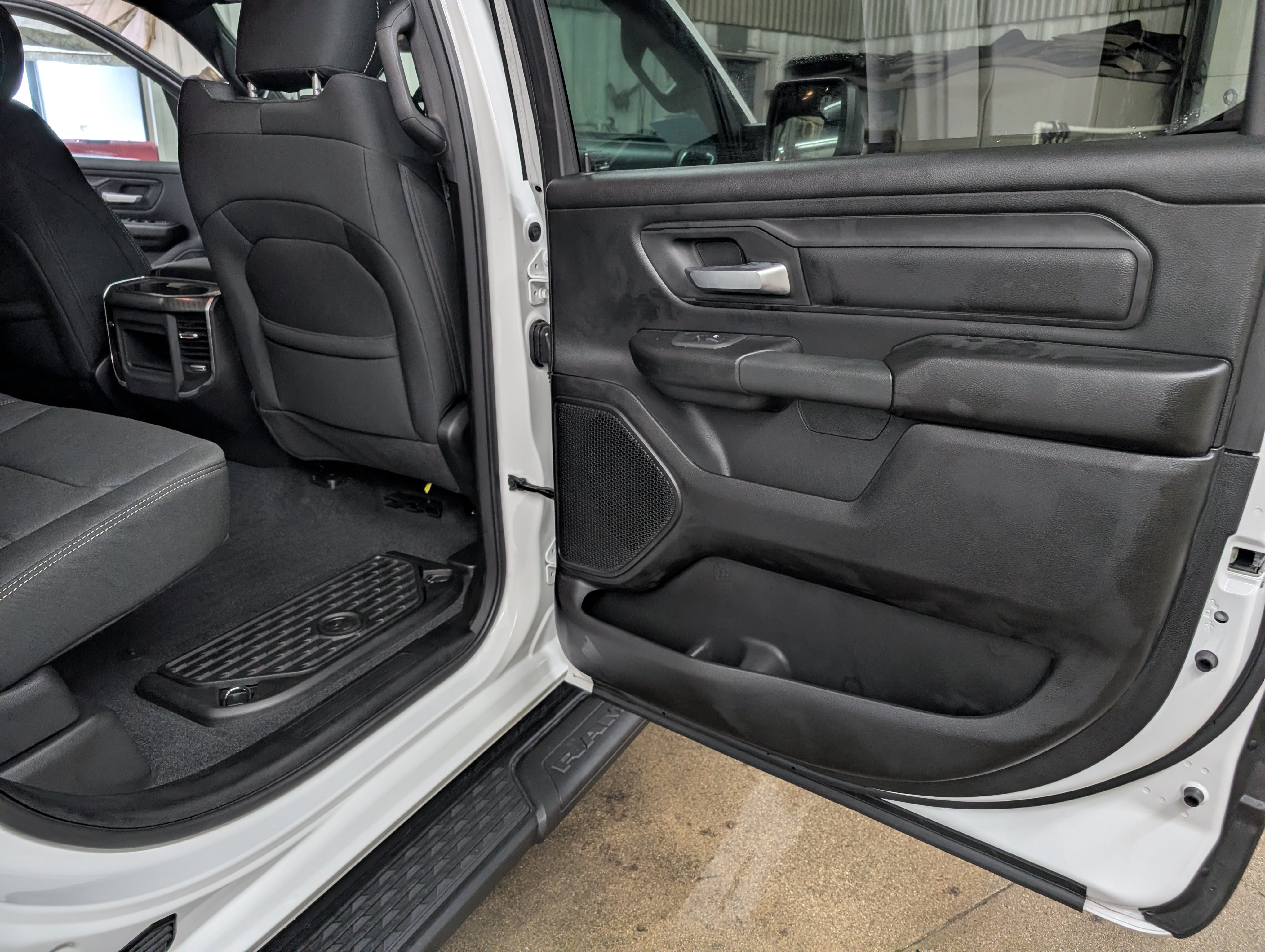 New 2026 RAM 1500 Express AWD/4WD image 6